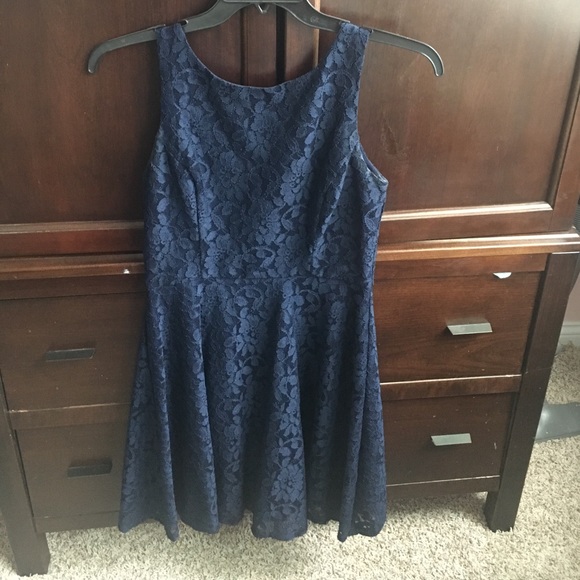 Dresses & Skirts - All lace navy dress