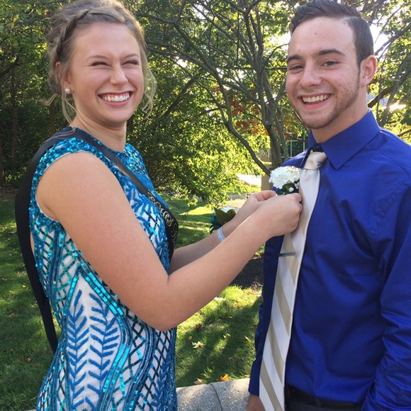 Short Formal Dress - Picture 6 of 7