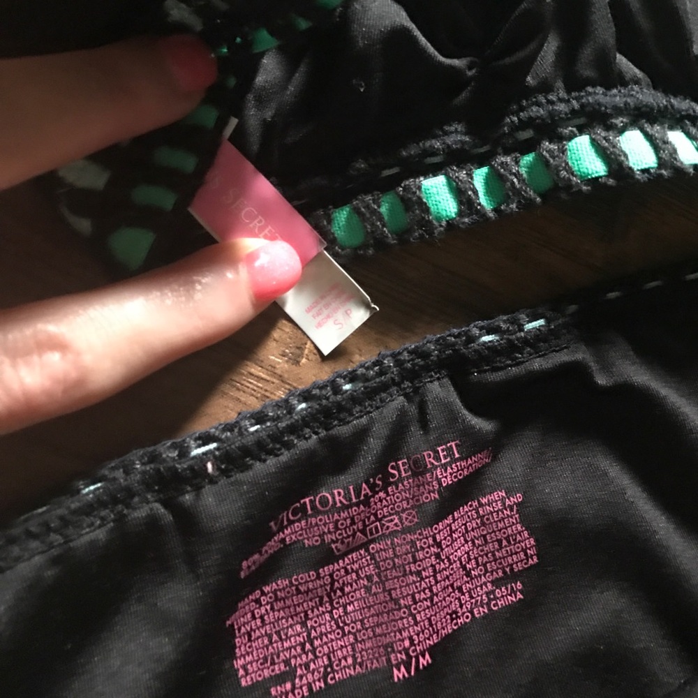 💙SOLD💙Victoria's Secret razorback bikini - Picture 2 of 4