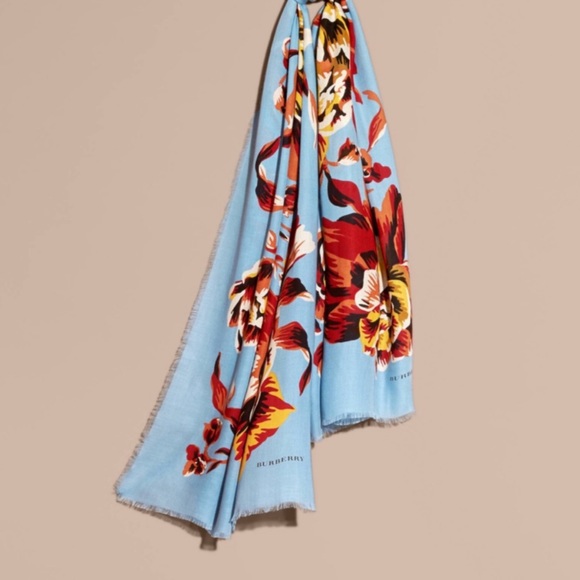 SOLD Burberry Peony Rose Print Scarf - Picture 2 of 8