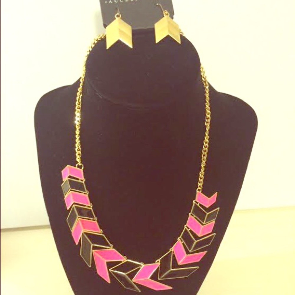 🎆Chevron Statement Necklace set