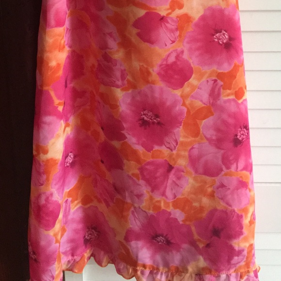 Girls dress - Picture 2 of 3