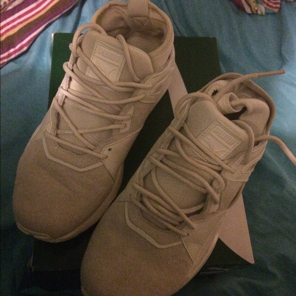 Puma - Picture 4 of 4