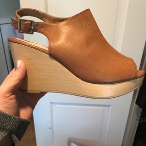 Camel peep toe wedge