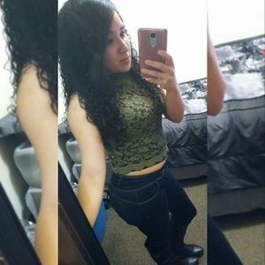 Meet your Posher, S mariee