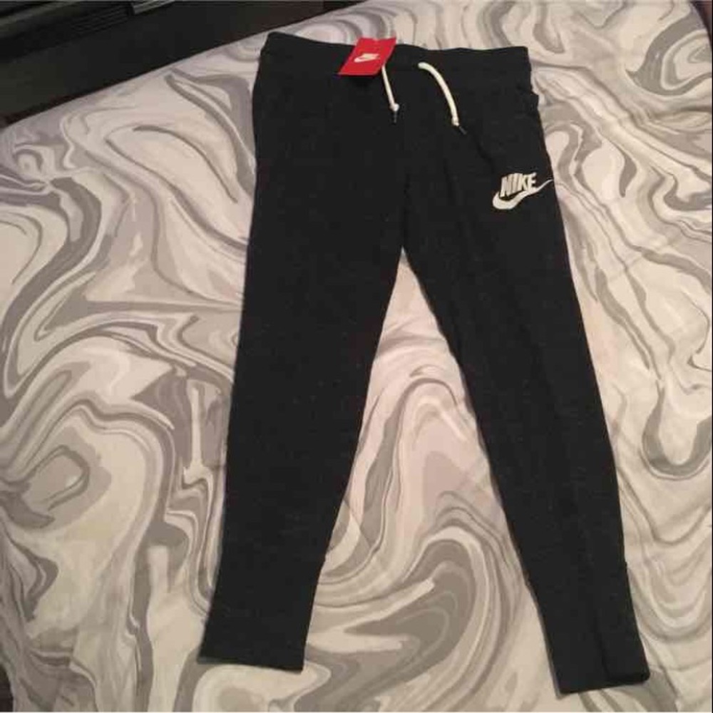 ❌❌SOLD❌❌Nike joggers
