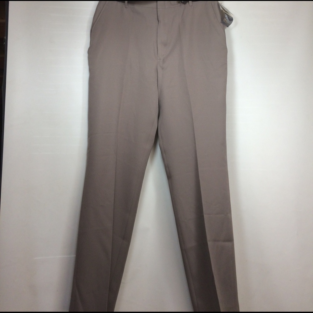 Men's khakis size 38 waist 34 length manhattan fac