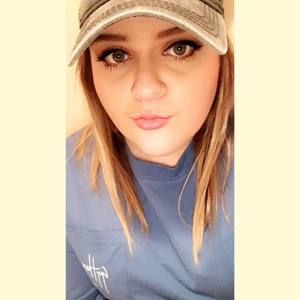 Meet your Posher, Elizabeth