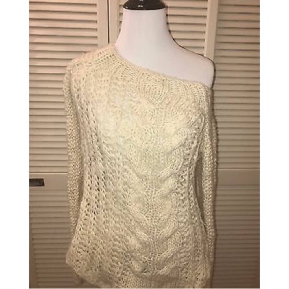 Free people off shoulder sweater size small