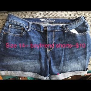 Old navy boyfriend shorts