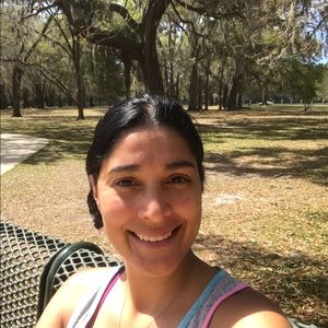 Meet your Posher, Edelmira