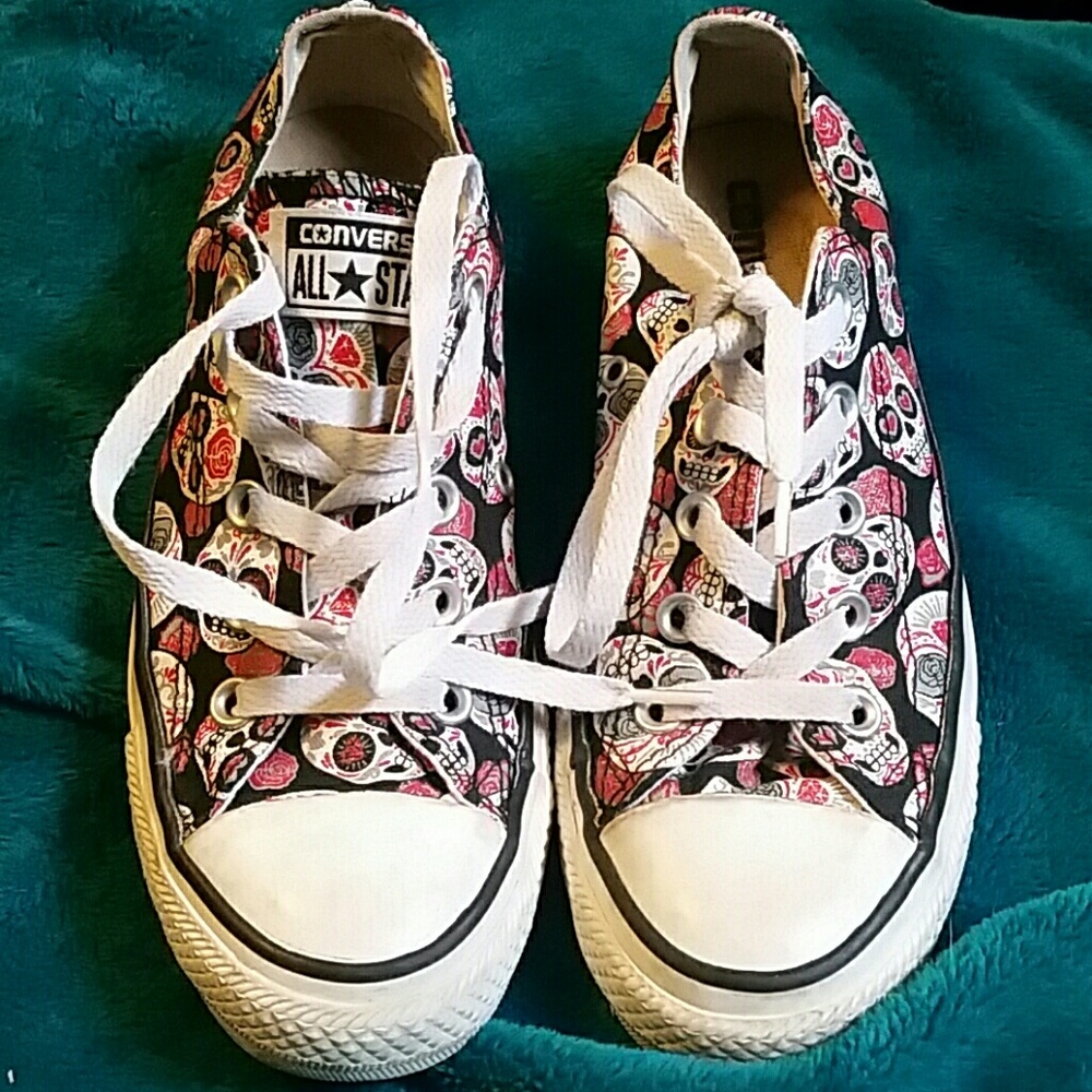 Converse RARE Sugar skull design