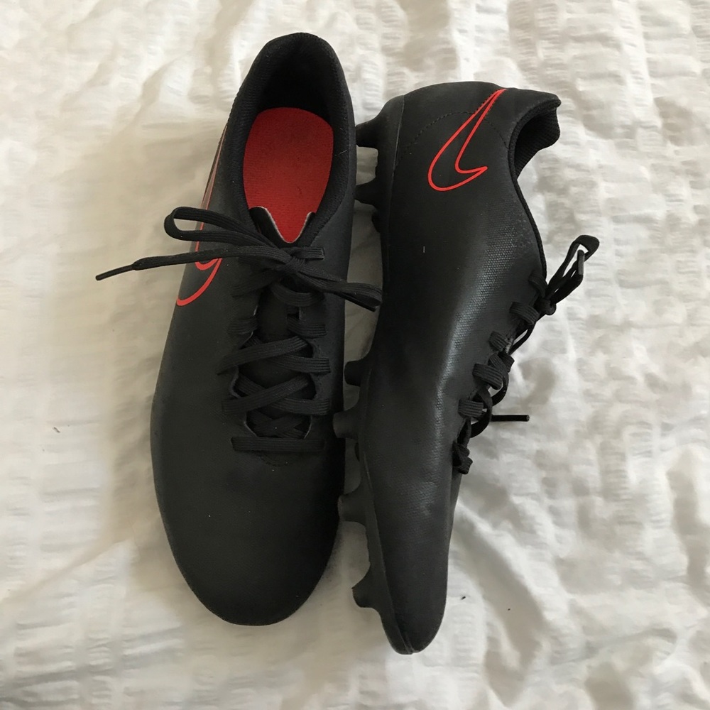 Nike Magista Soccer Cleats