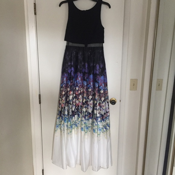 Long Formal Dress - Picture 4 of 6