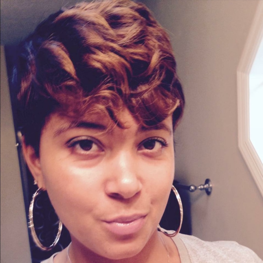 Meet your Posher, Courtney