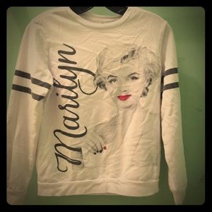 Marilyn Monroe sweater