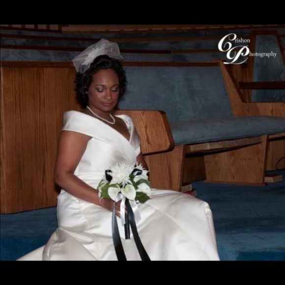 Vintage style wedding dress - Picture 2 of 2