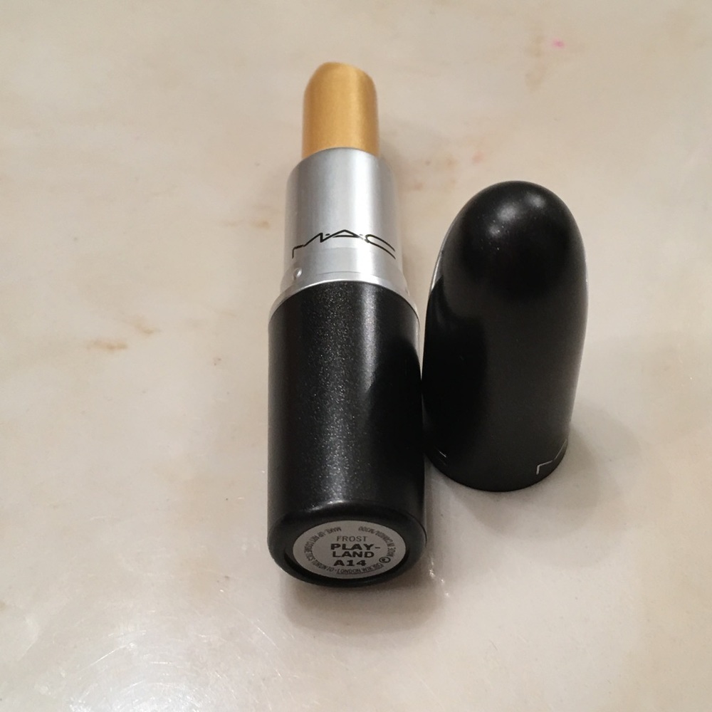 MAC Lipstick - Playland (LE)
