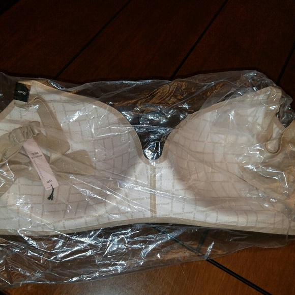 NWT Victoria's Secret Wireless T-shirt Bra 36DD - Picture 3 of 4
