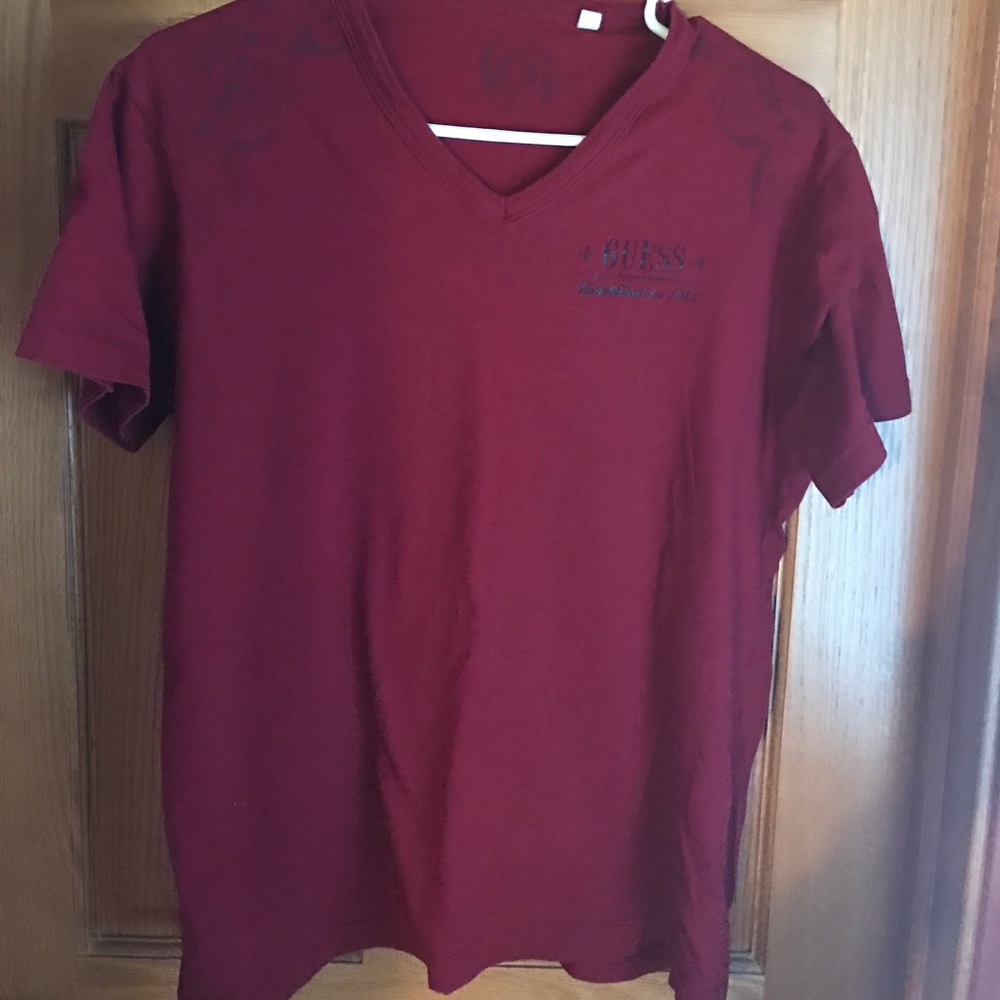 Men's GUESS tshirt