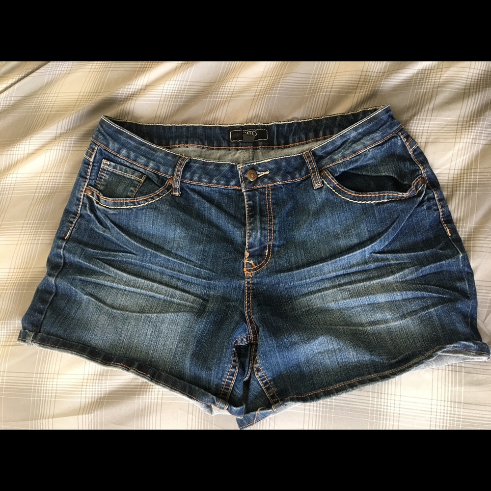 CATO Women's Plus Size Shorts