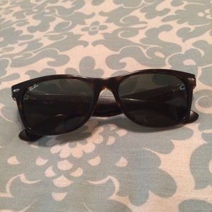 Ray-Ban New Wayfarers in Tortoise