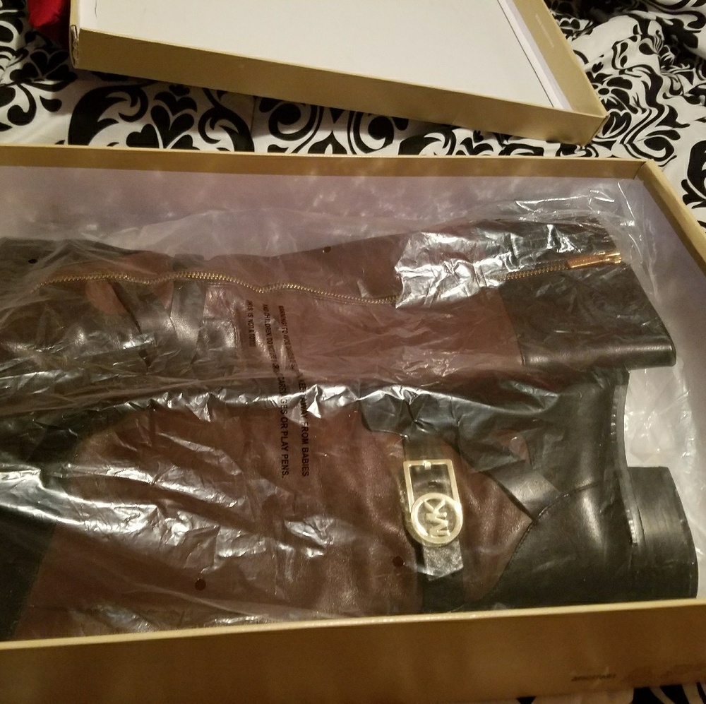 Used good condition Bryce Mk Boots