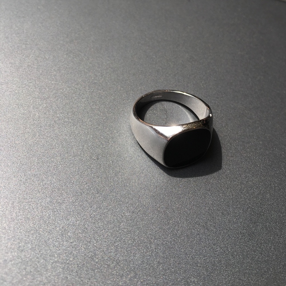Silver and black Ring - Size 9