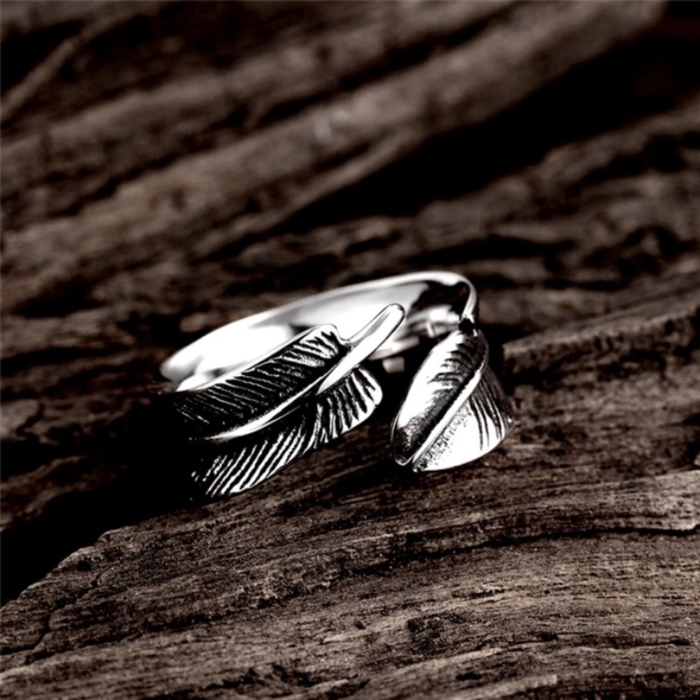 Feather Ring - Size 8