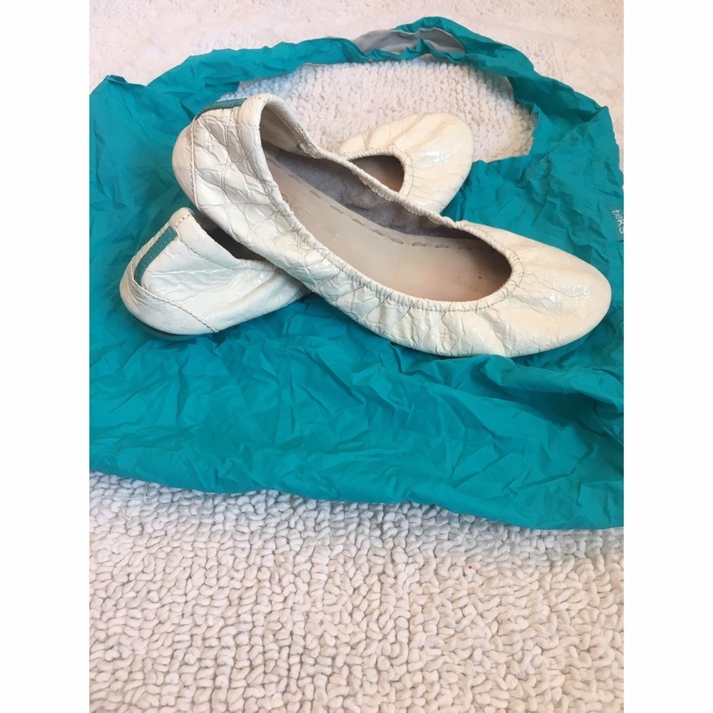 *SOLD* Tieks - Diamond White Croc