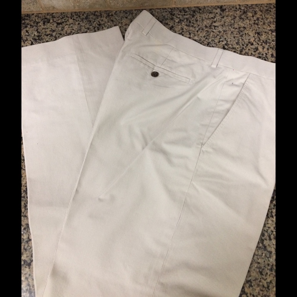 Banana Republic men's light tan modern fit slacks