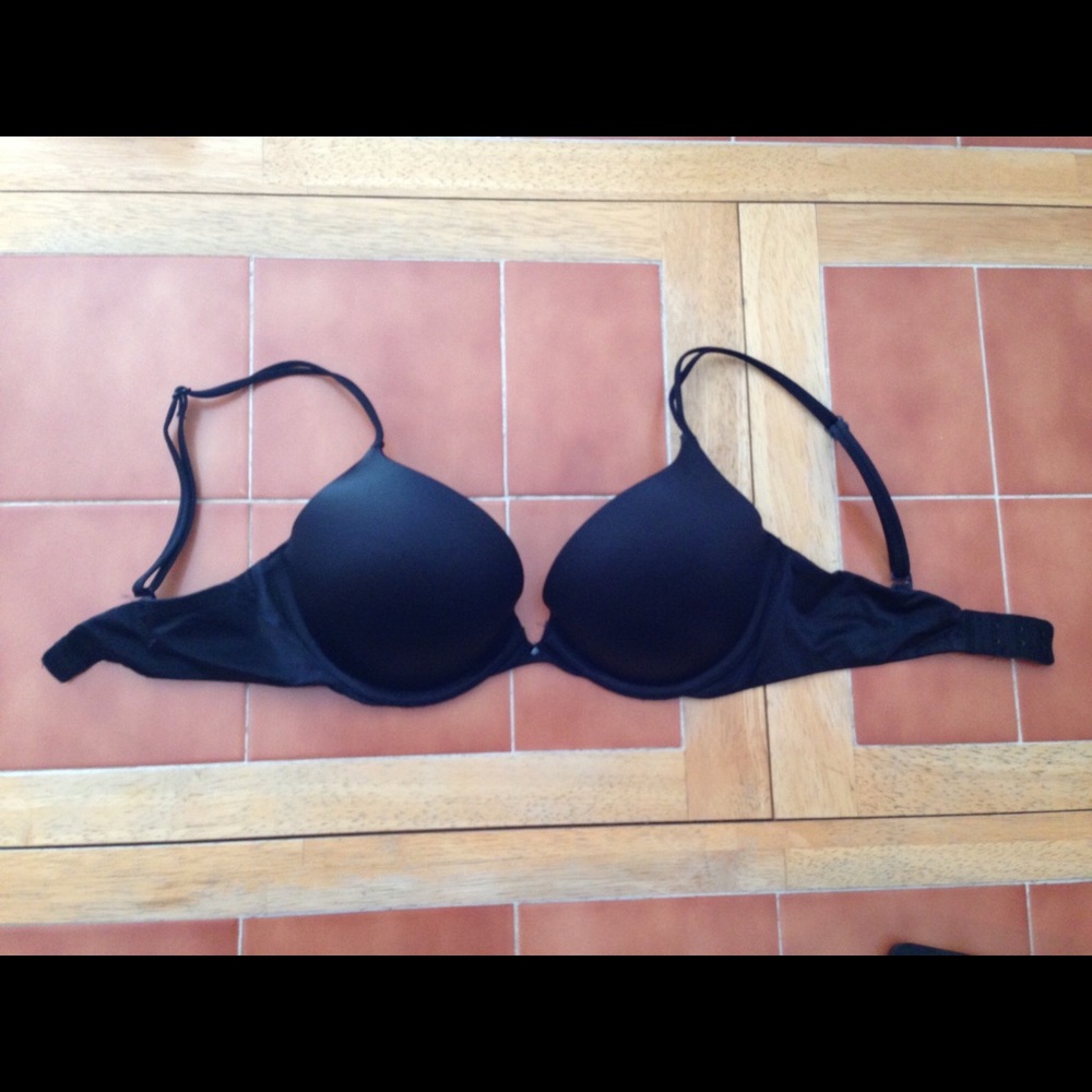 VS Very Sexy Black Push-Up 32D