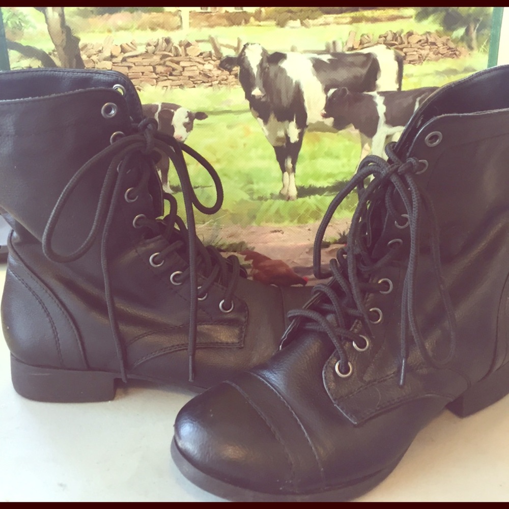 Black lace up boots