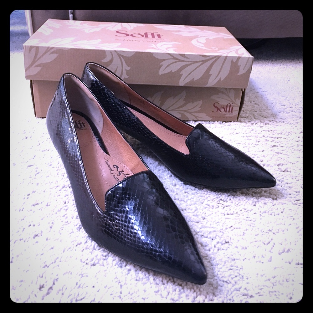 Söfft Vesper black snake print heels US 9.5