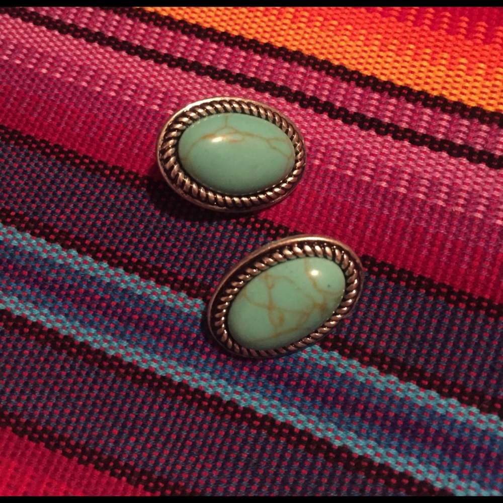 ❌SOLD❌Turquoise Stud Earrings