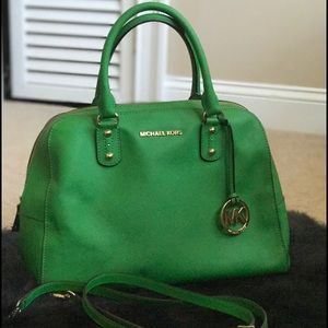 Michael Kors Crossbody Satchel Style AV-1312