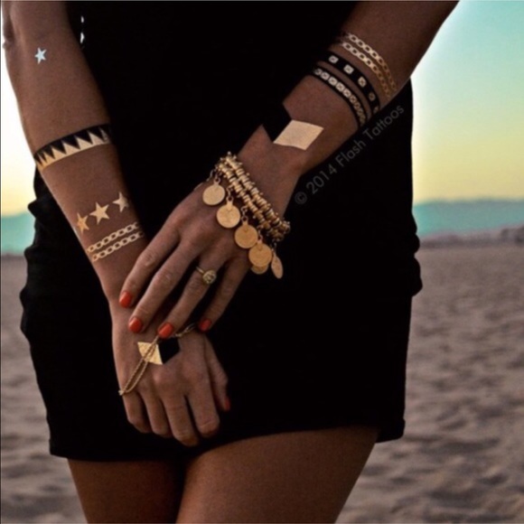 Nikki Flash Tattoos - Picture 2 of 3