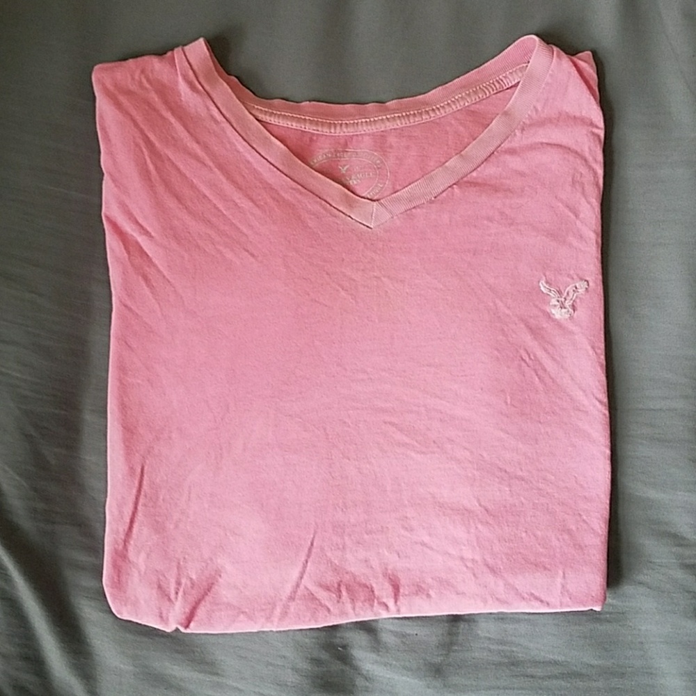 Pink AE V-neck tee shirt