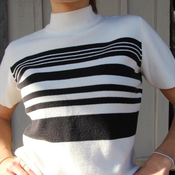 Retro 90s Short sleeve turtleneck - Picture 1 of 3