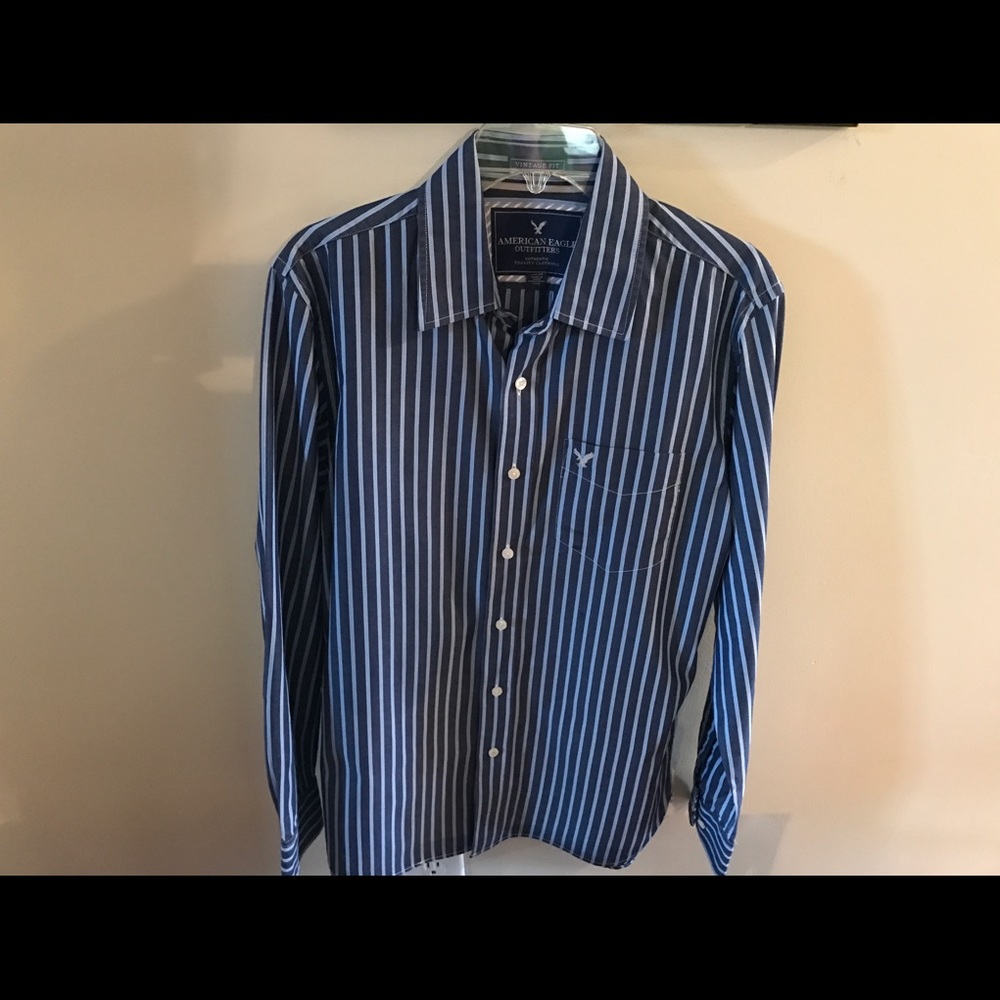 Men's American eagle button down.