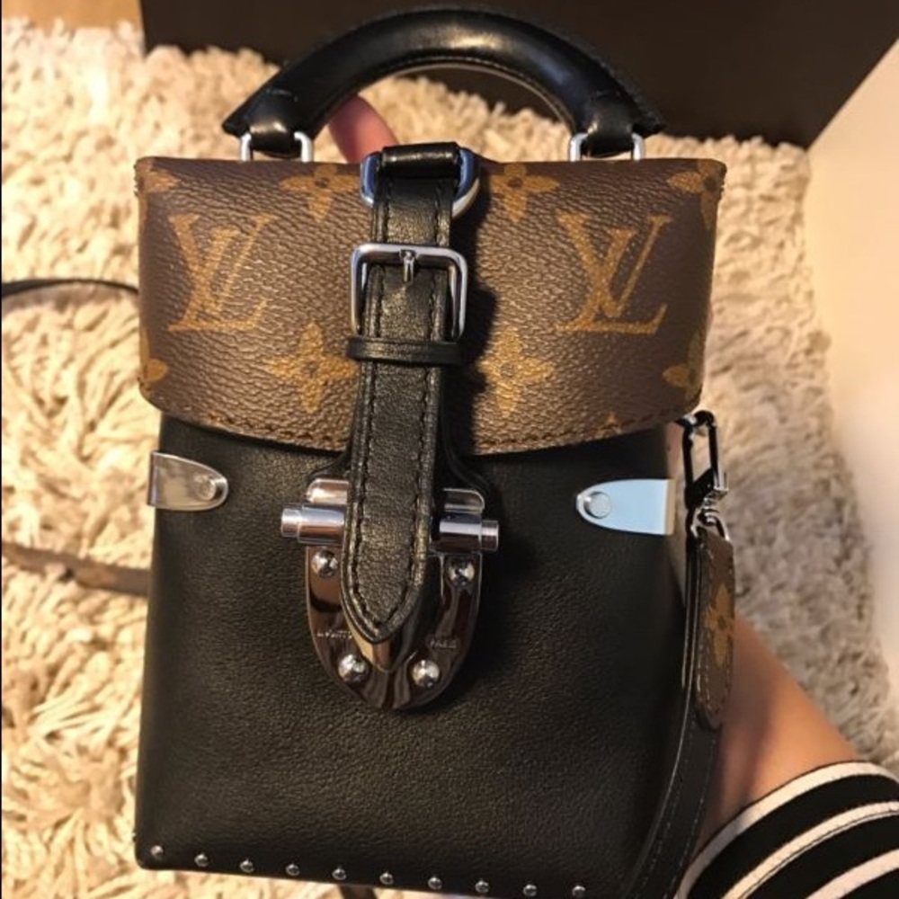 Louis Vuitton camera box - Picture 2 of 5