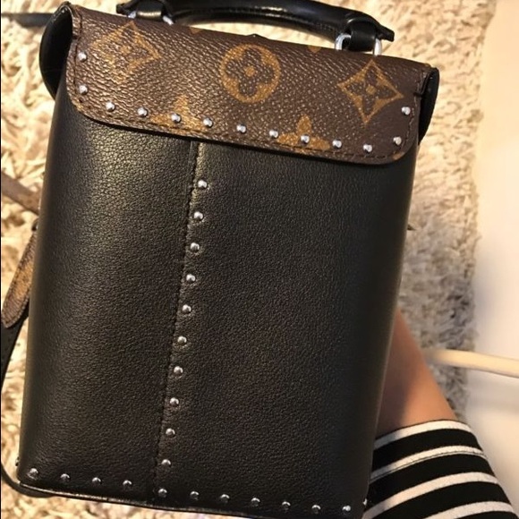 Louis Vuitton camera box - Picture 3 of 5