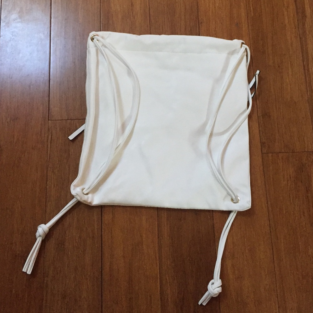 Drawstring bag - Picture 2 of 2