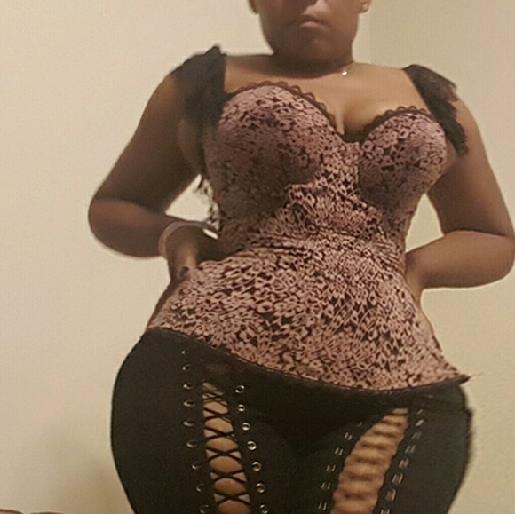 Shape Seduction Corset - Picture 1 of 4