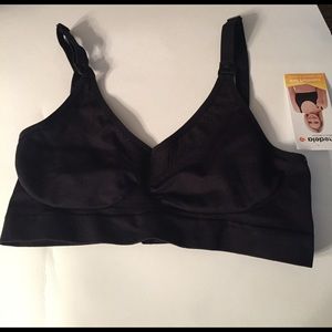 🎉last one! NWT Medela nursing bra.