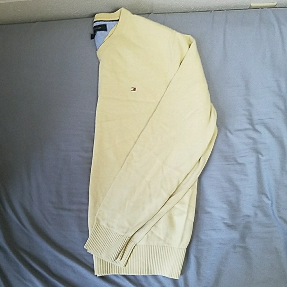 Yellow Tommy Hilfiger Sweater - Picture 2 of 3