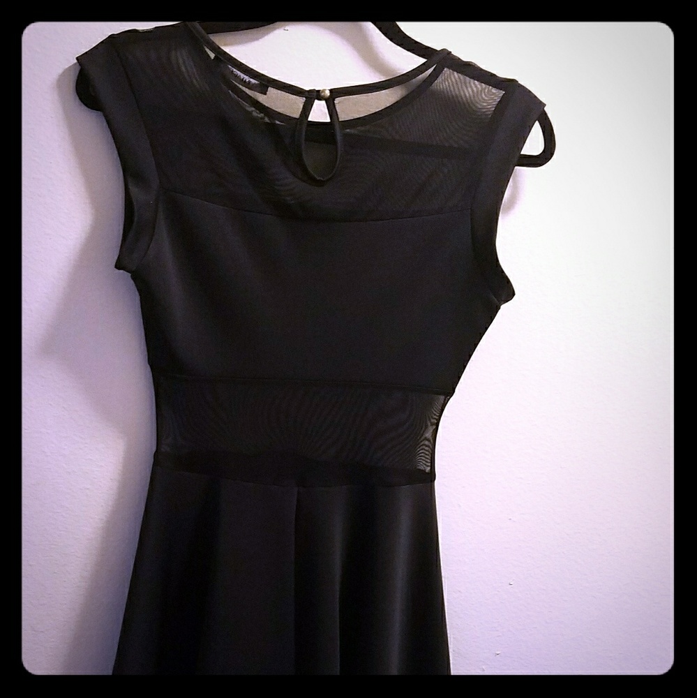 LBD - Picture 3 of 3