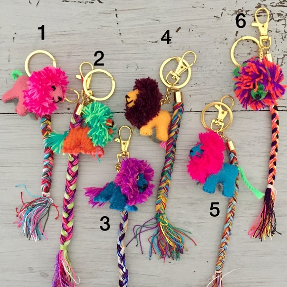 Colorful Handmade Lion Keychain - Picture 3 of 8