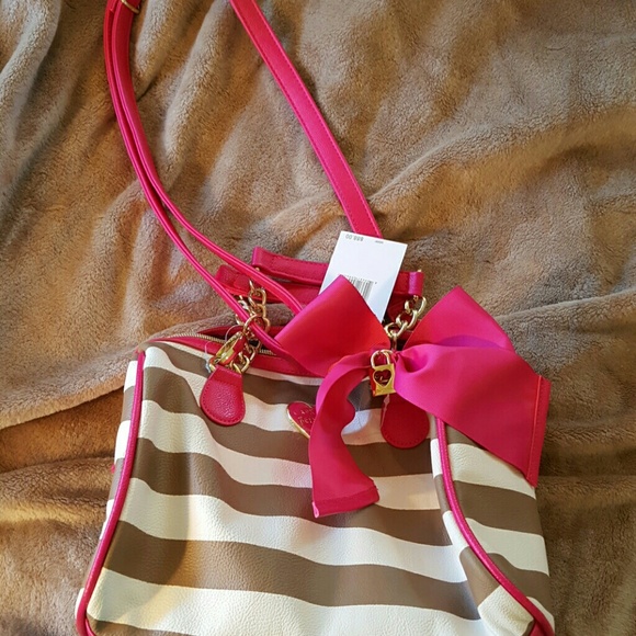 Betsey Johnson med. Sized "speedy be mine " bag - Picture 1 of 4