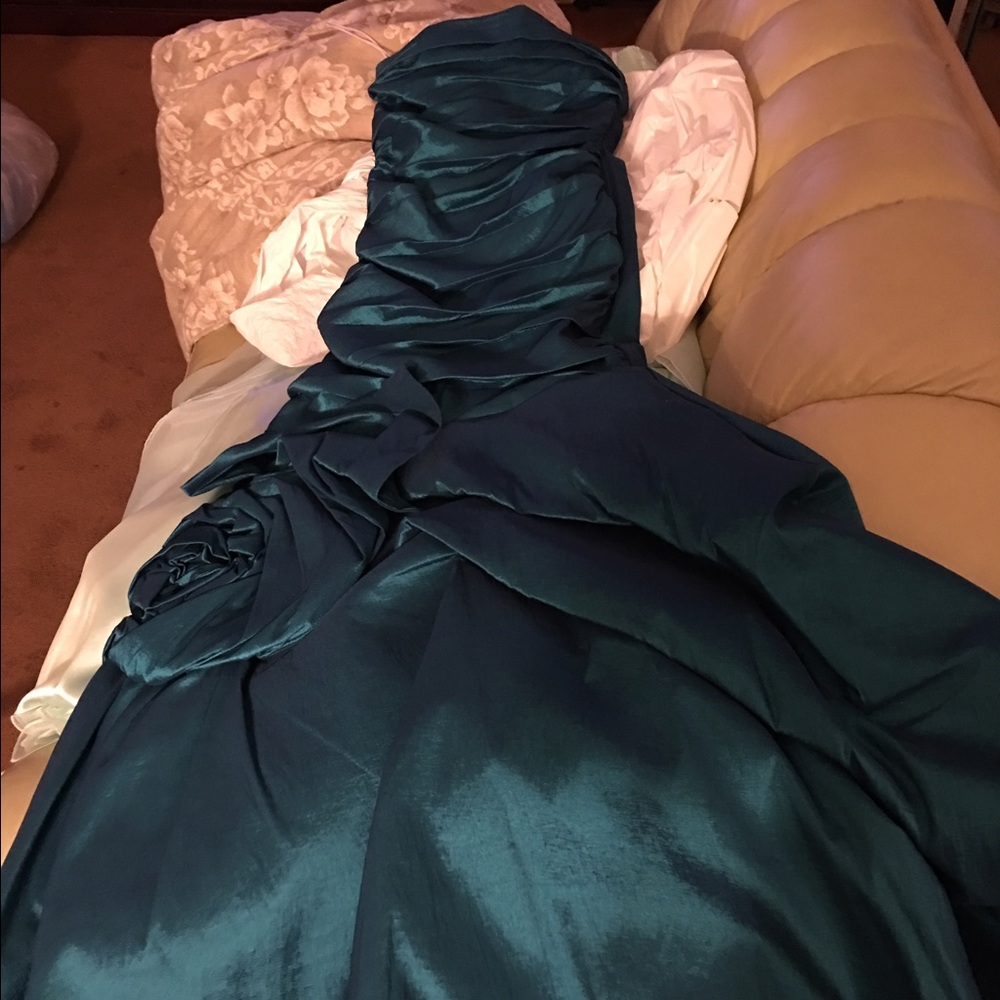 Teal long dress (prom / weddings / birthday )